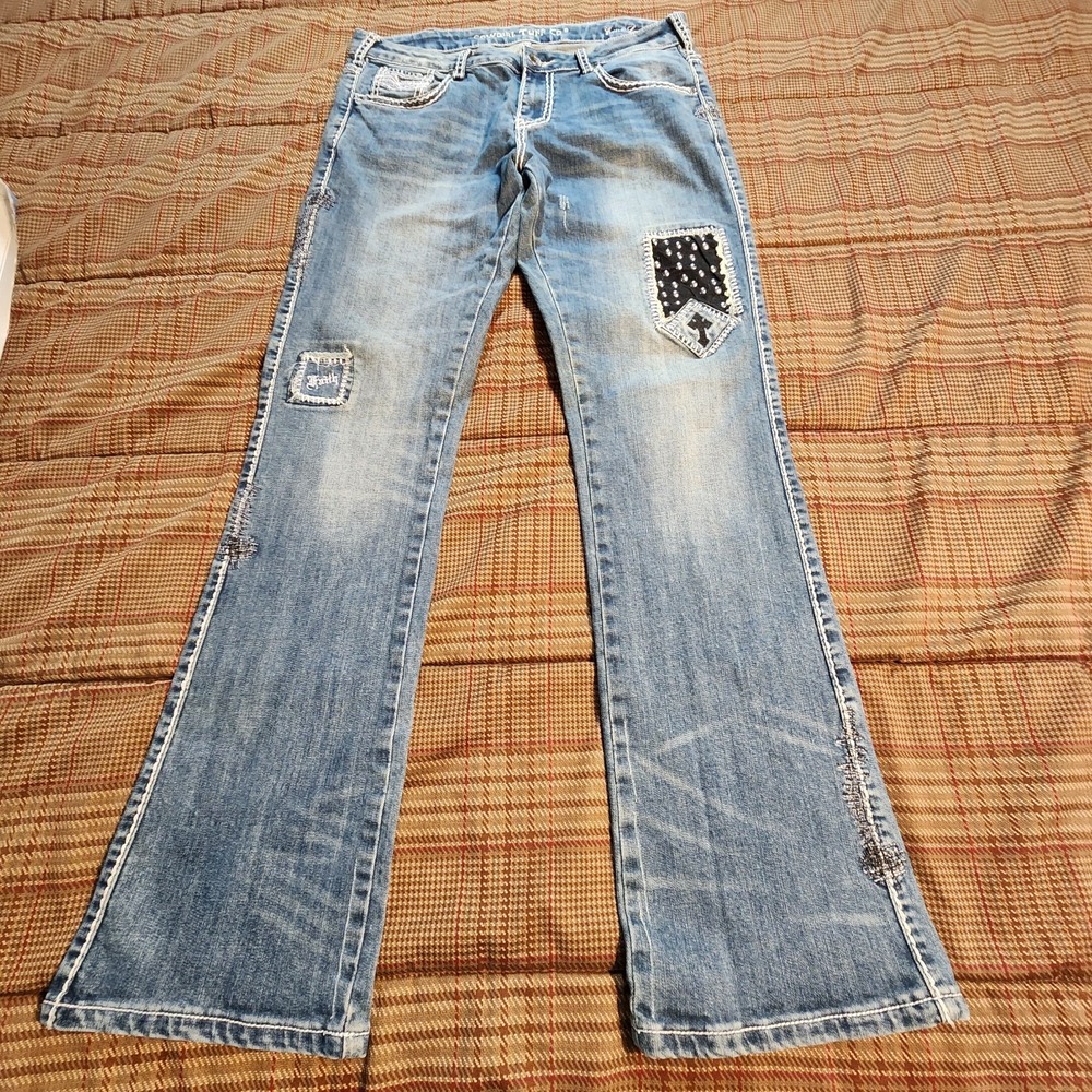 Cowgirl Tuff Co Womens Jeans Size 30 X33 Crosses Distressed Embellished Patches